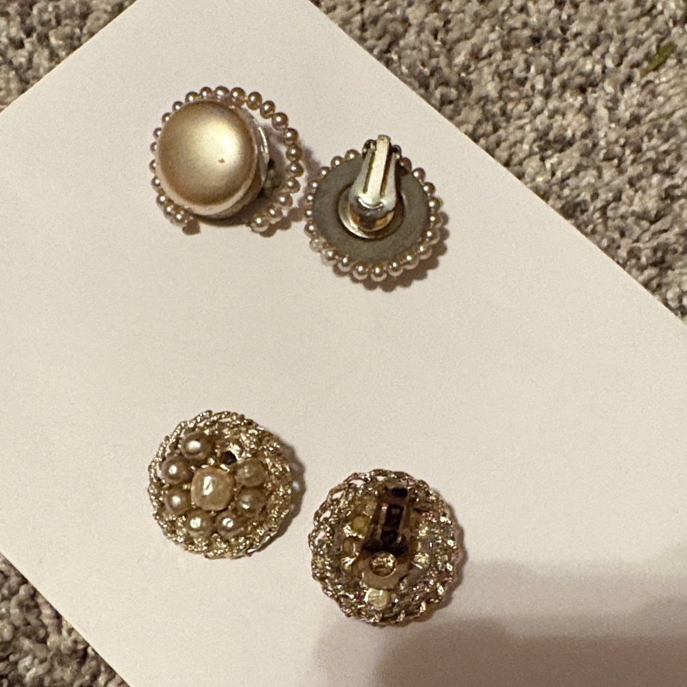 Elegant Pearl and Gold Women's clip  Earrings